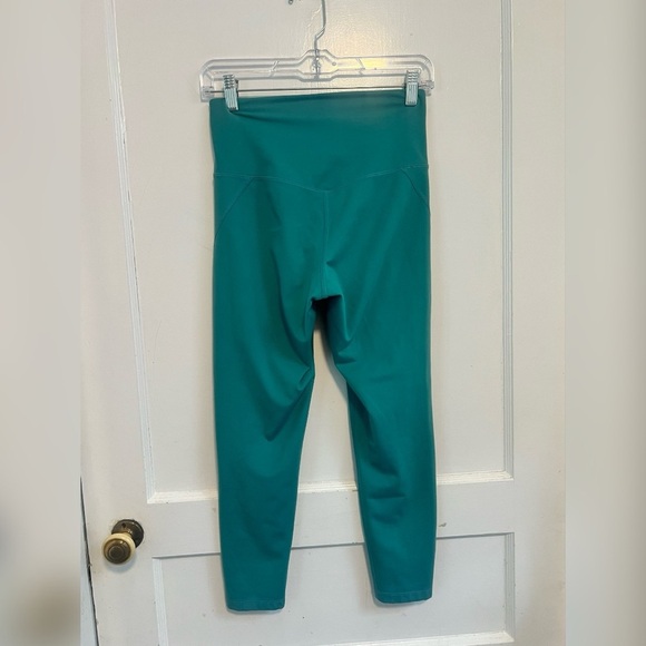 Girlfriend Collective Compressive
High Rise Leggings Paloma Sports Bra SET $150 - Picture 10 of 10